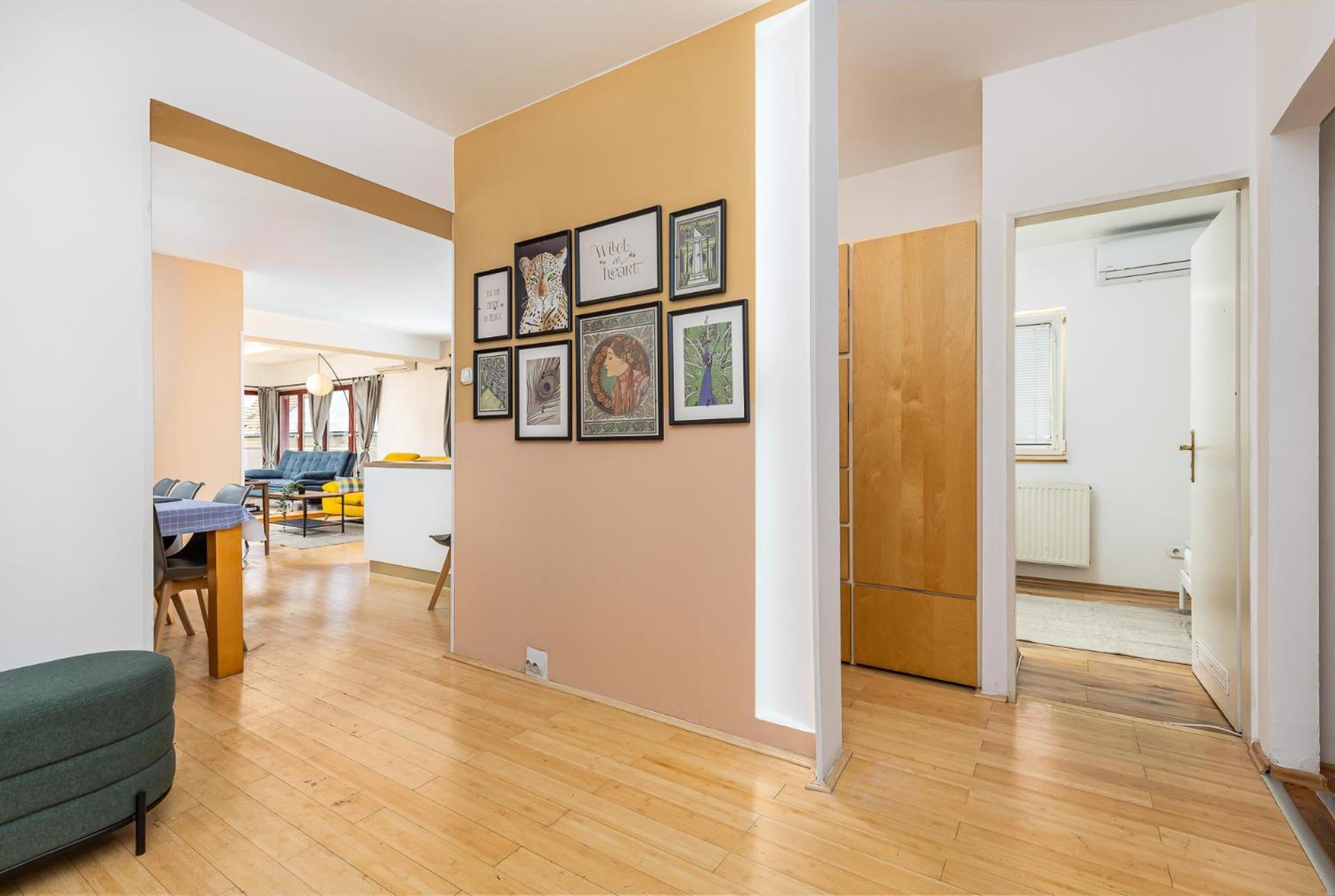 Center Penthouse - Huge Terrace And Free Parking - Tram/metro - Ac Apartment *