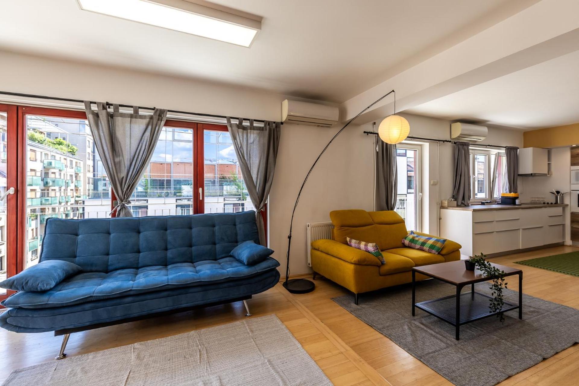 Apartment Center Penthouse - Huge Terrace And Free Parking - Tram/metro - Ac