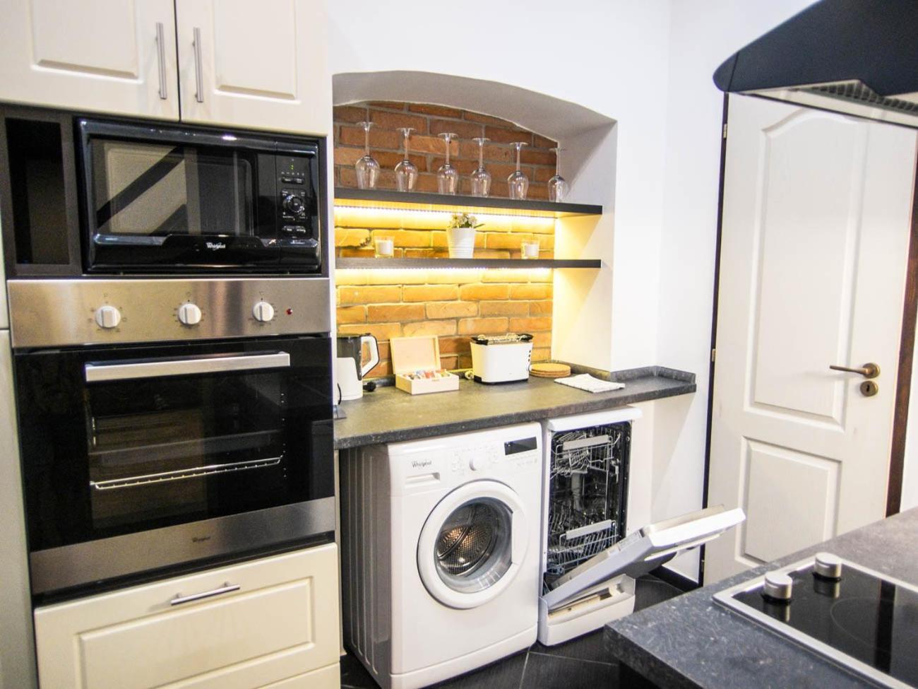 Goldcentral Akacfa Apartament Budapeszt