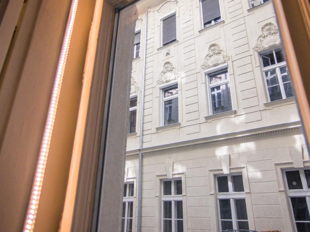 Apartament Goldcentral Akacfa *