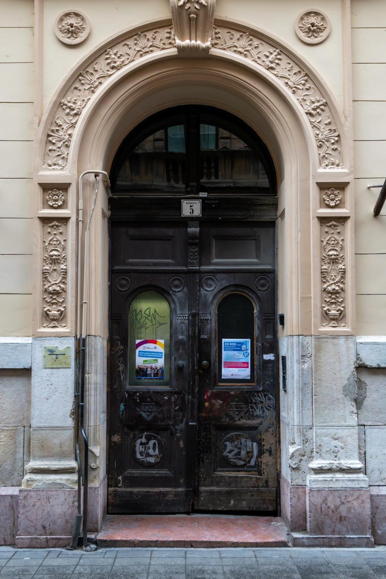Apartamento Holidays Courtyard Budapest