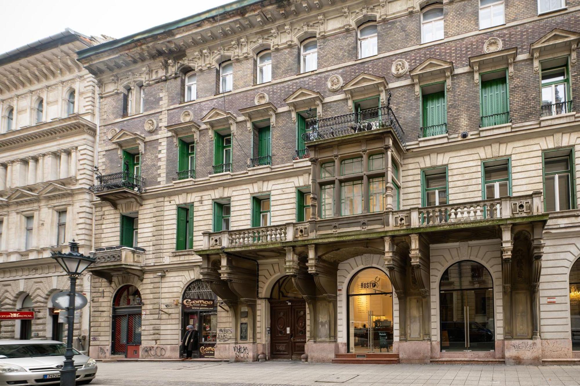 Opera - D10 * Budapest