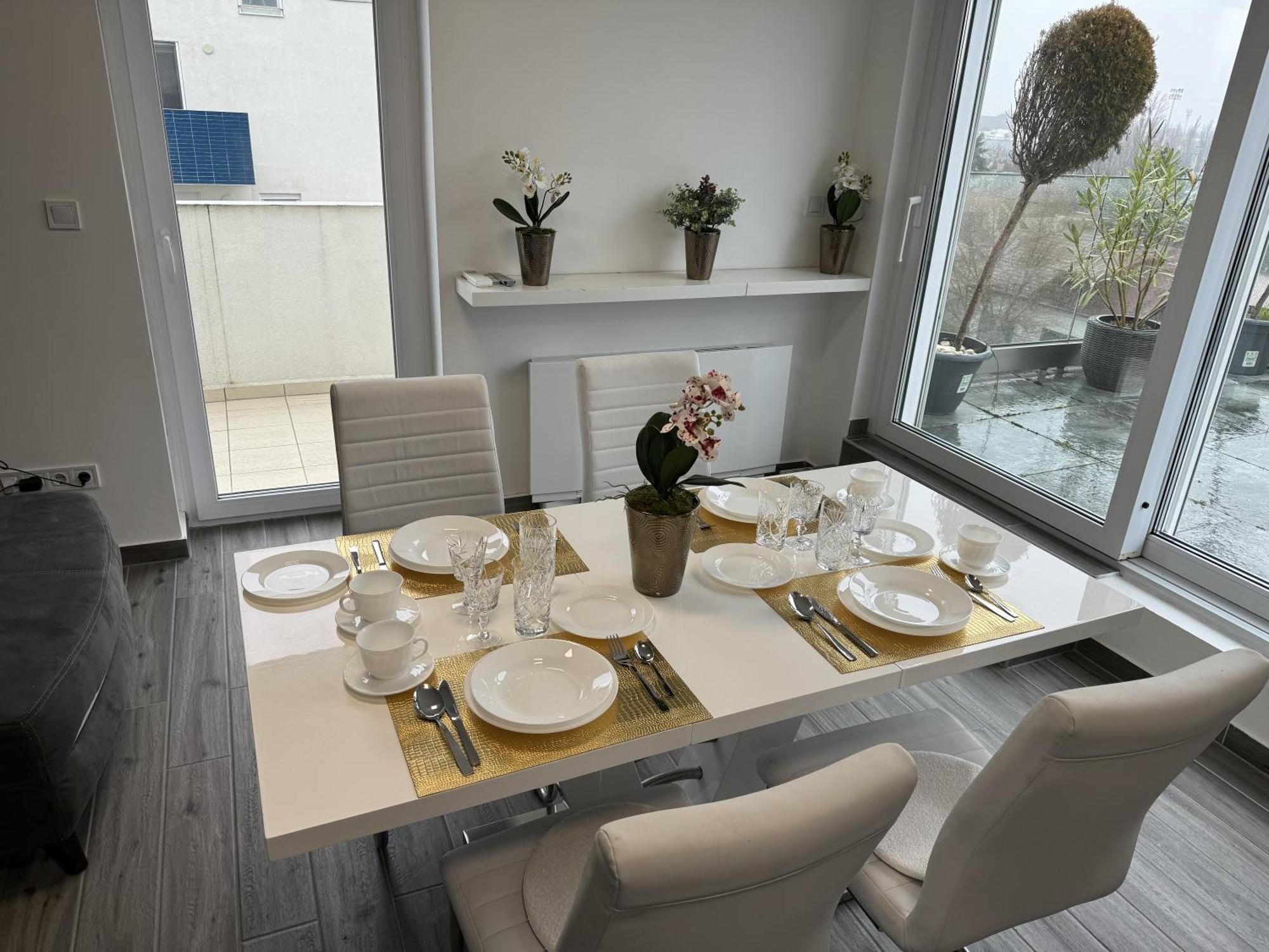 Appartamento Paskal Rose Luxury Penthouse With Free Parking Budapest