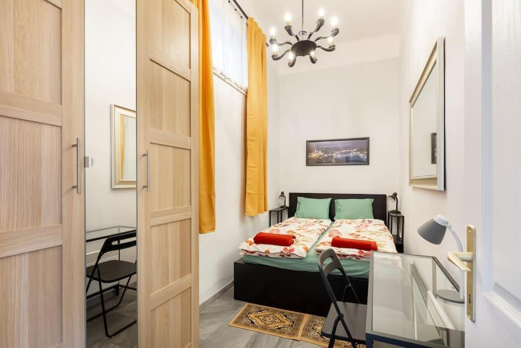 Apartamento Kz10e Paola On Kazinczy Utca