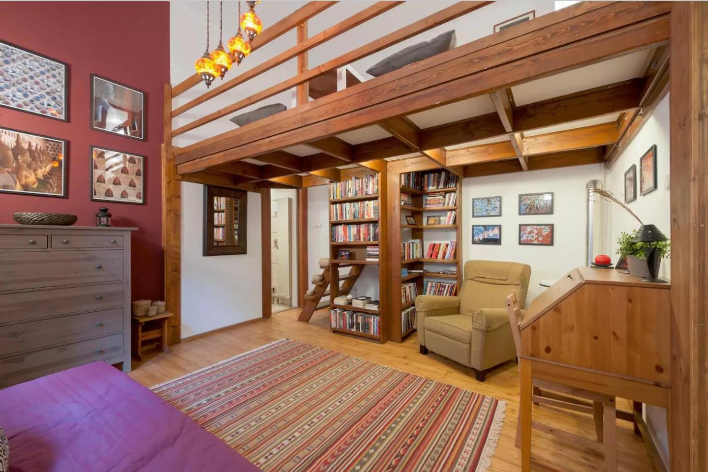 Apartament Secluded Mezzanine Near Astoria Budapeszt