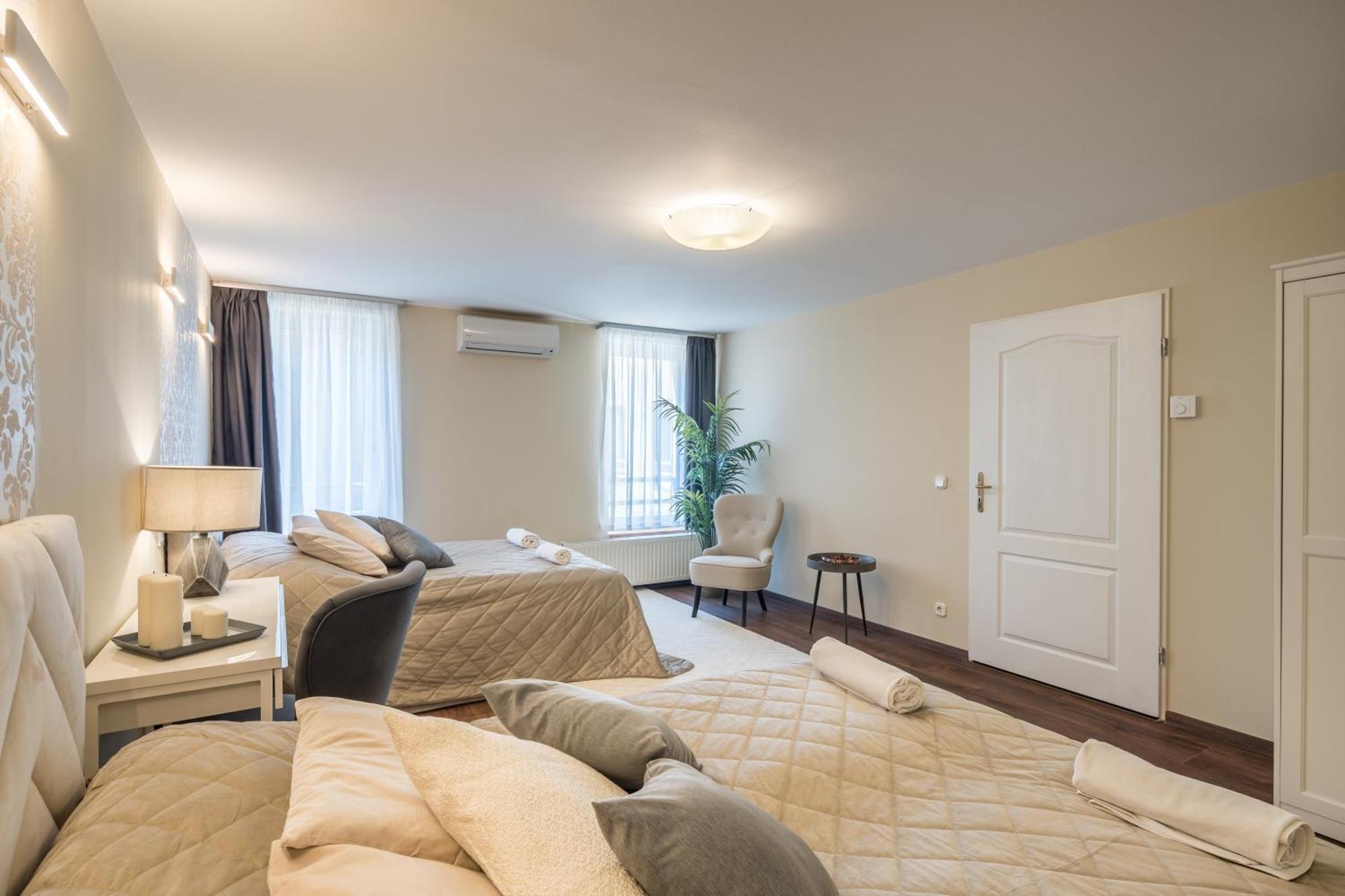 Harmony * Budapest