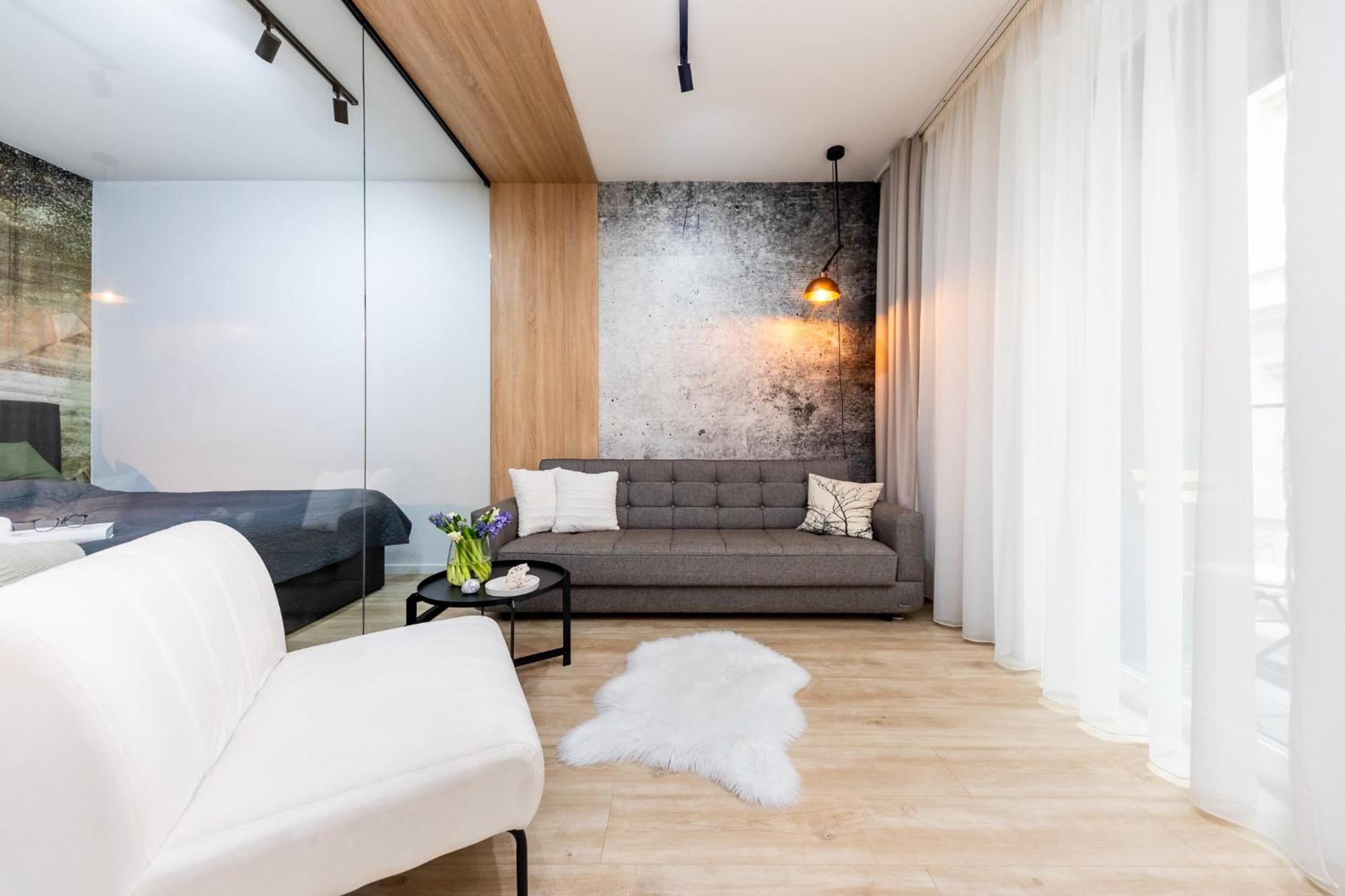 Apartman Erkel 18 *