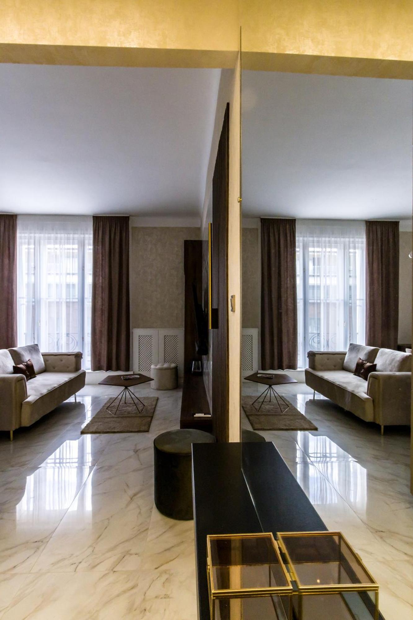 N16 Deluxe Appartamento Budapest