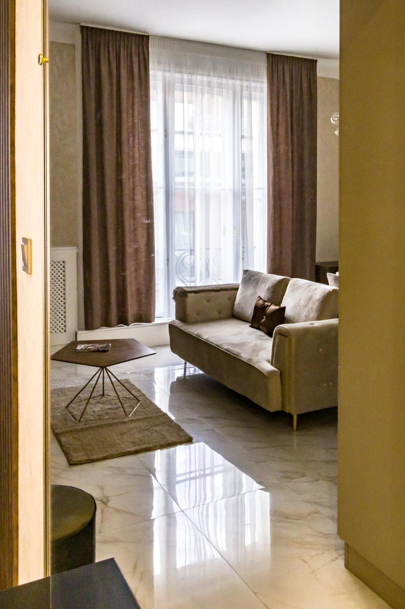 N16 Deluxe Appartamento *