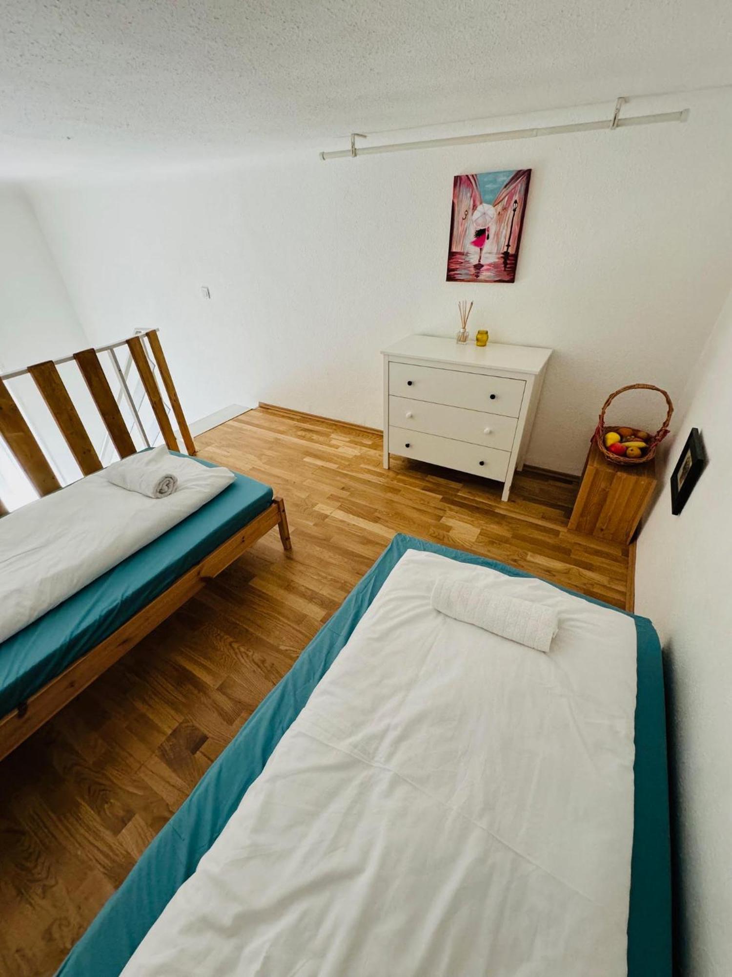 Oktogon Spacious Ac Balcony Apartamento *