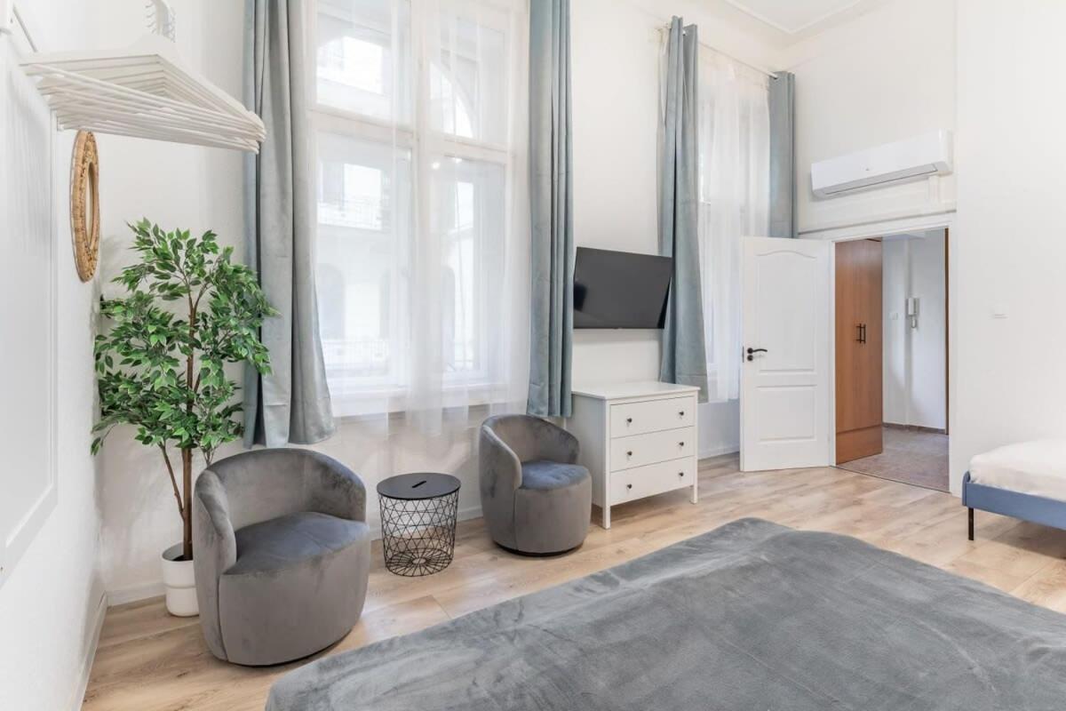 Ultra Modern For 3 Guests *