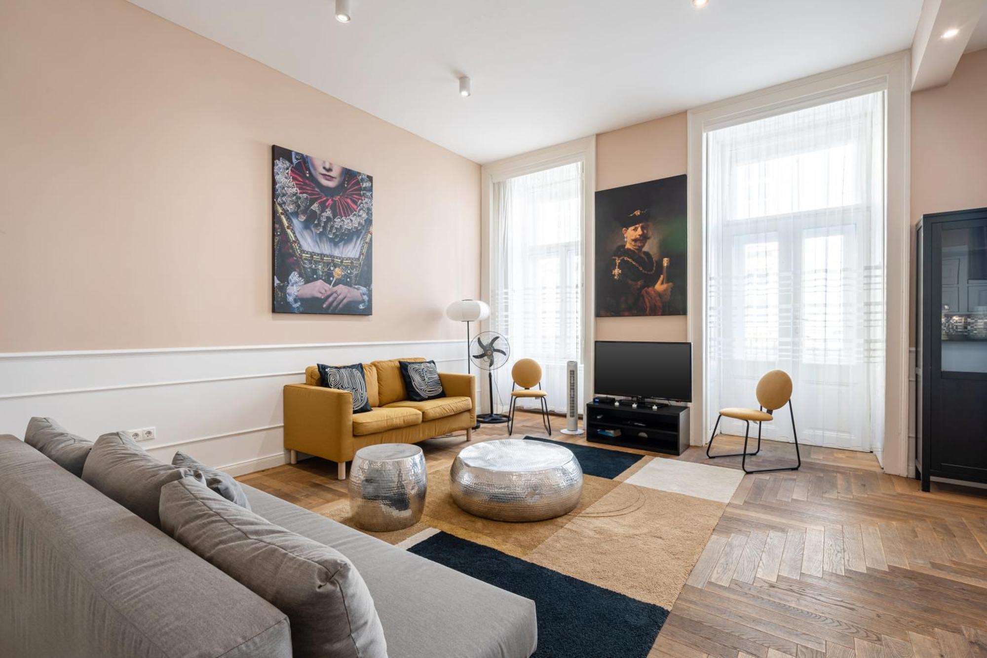 Ventura Ridge * Budapest