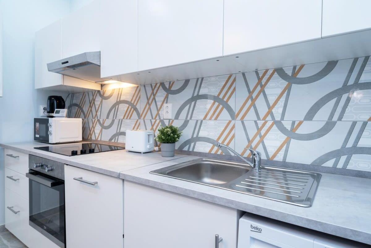 Apartmán New Spacious At Superb Location *