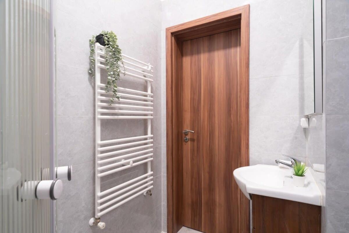 Apartmán New Spacious At Superb Location Budapest