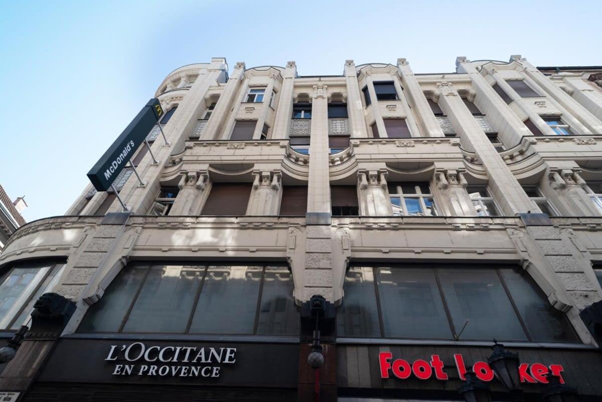 New Spacious At Superb Location Budapest
