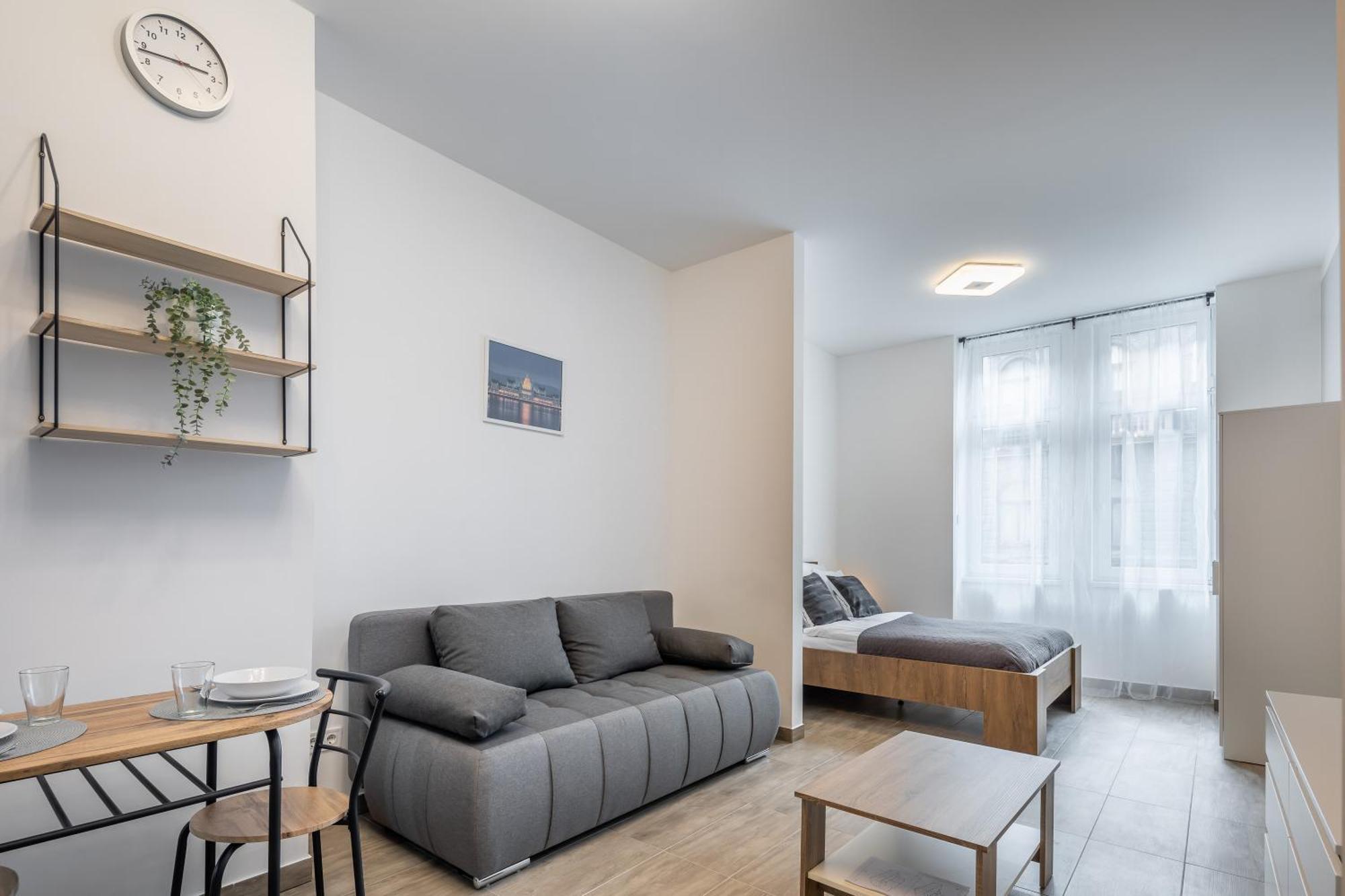 Apartment And Homey With Good Transport Link