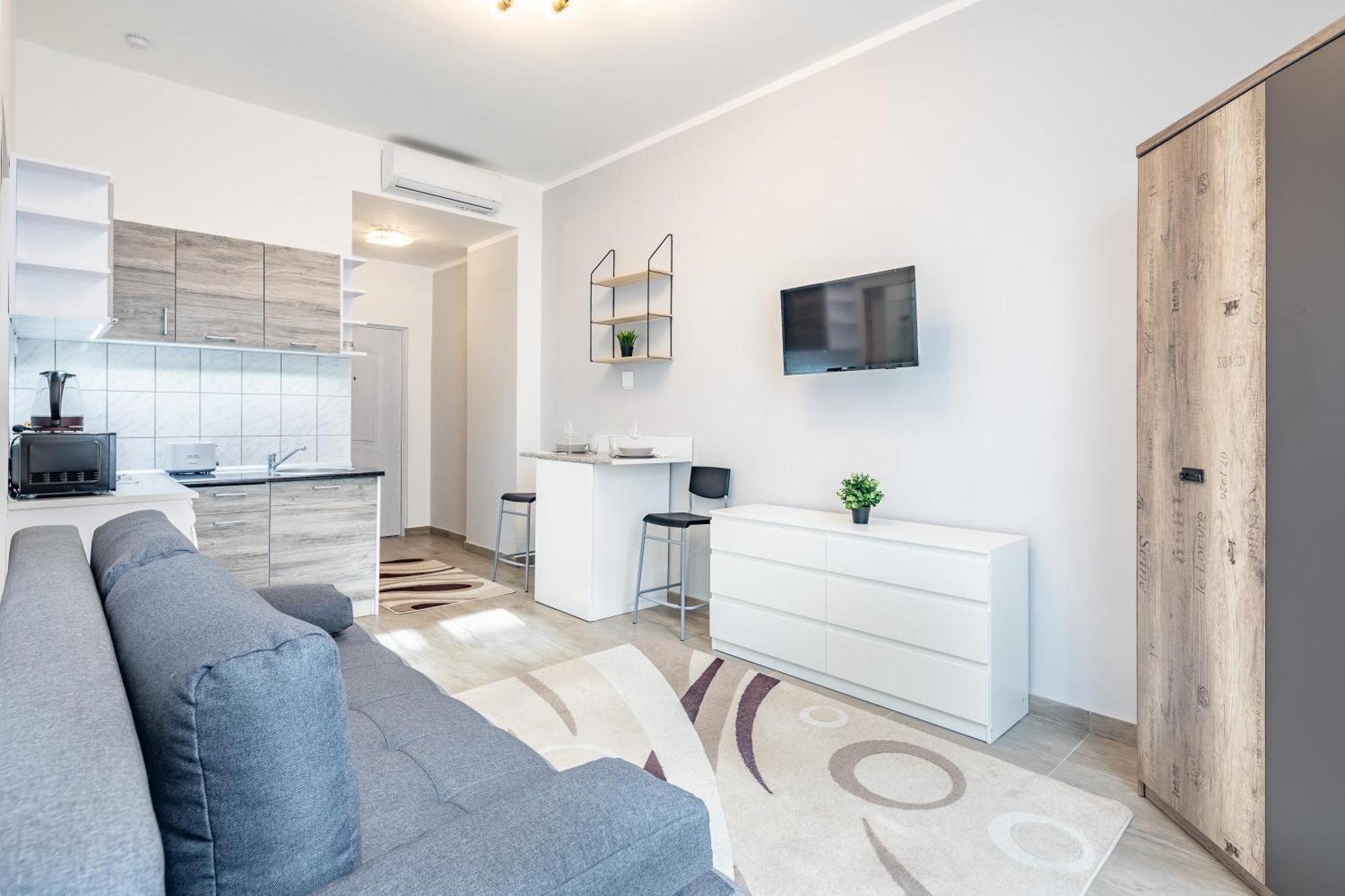 Apartment And Homey With Good Transport Link
