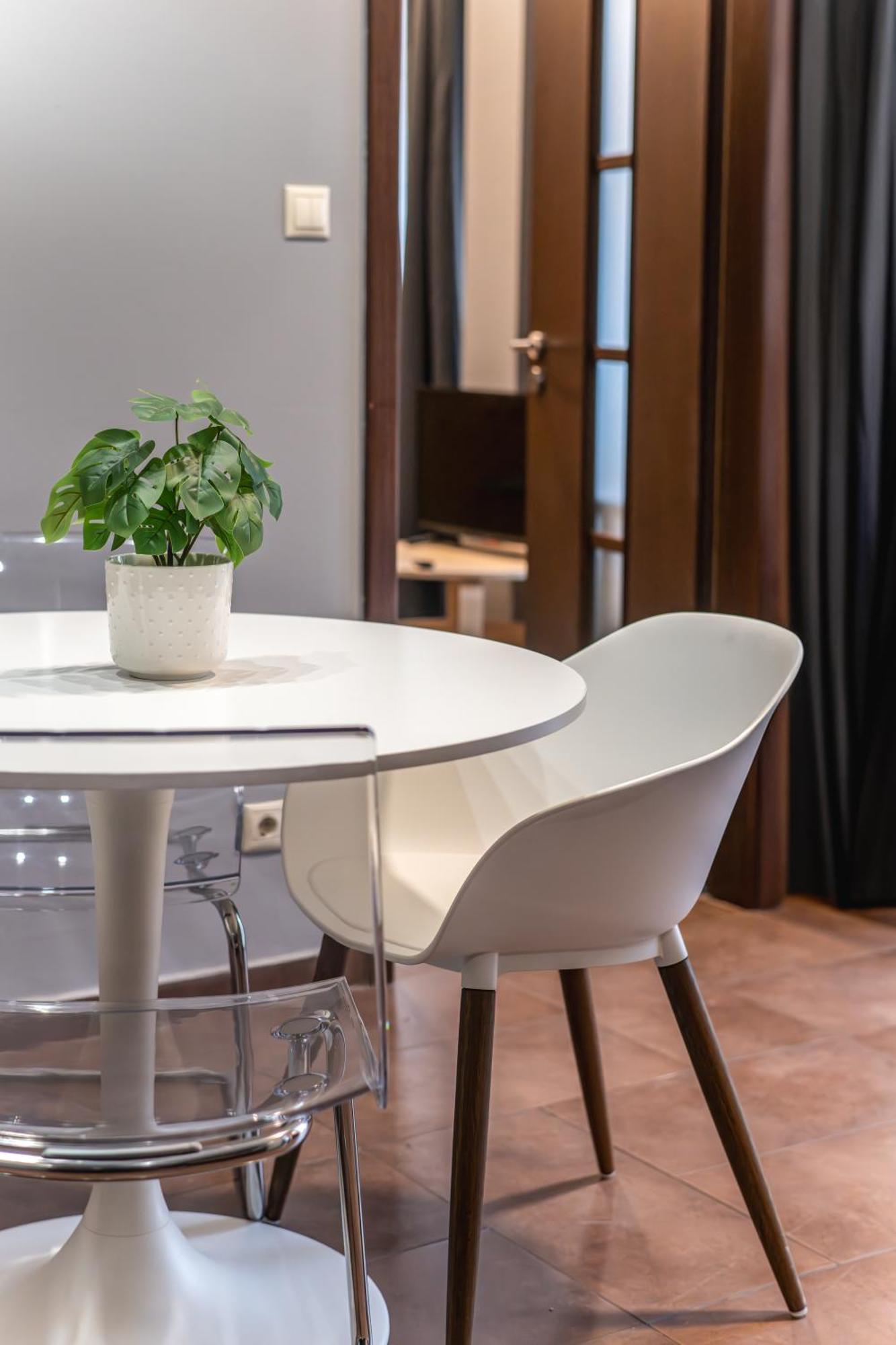 Oktogon Four Apartman *