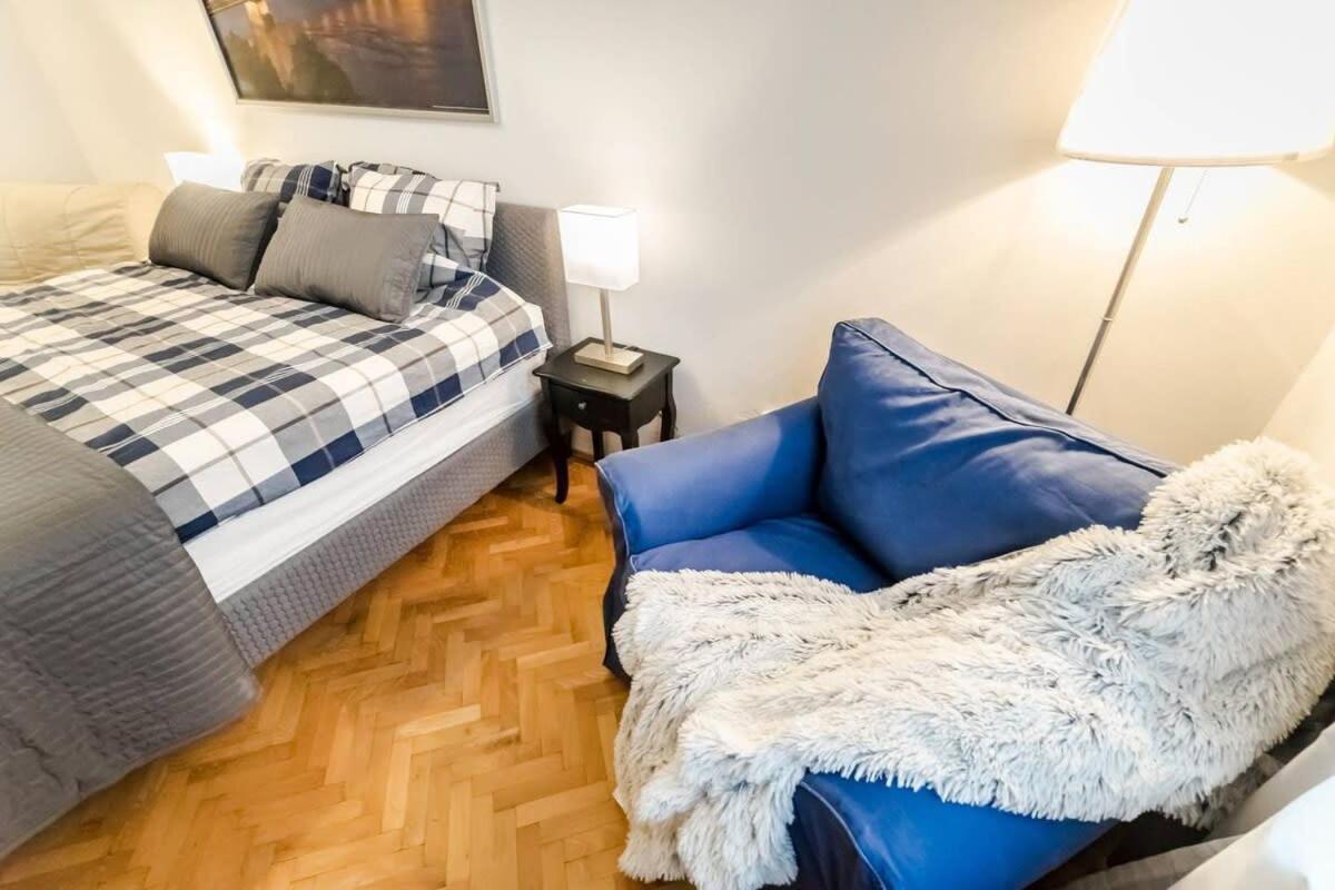 Appartement Perfectly Located, Renewed And Cozy