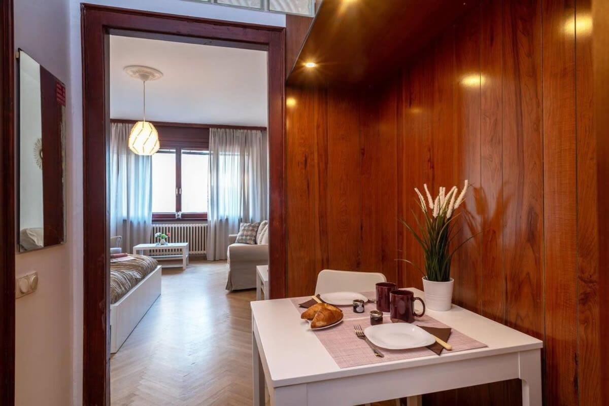 Convenient In The Heart Of Downtown *