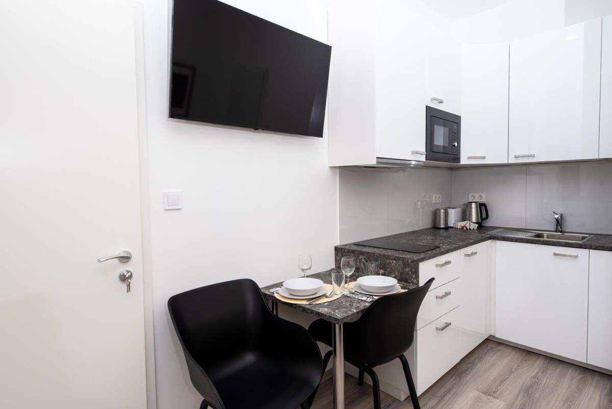 Apartment Extra - New - Charming *