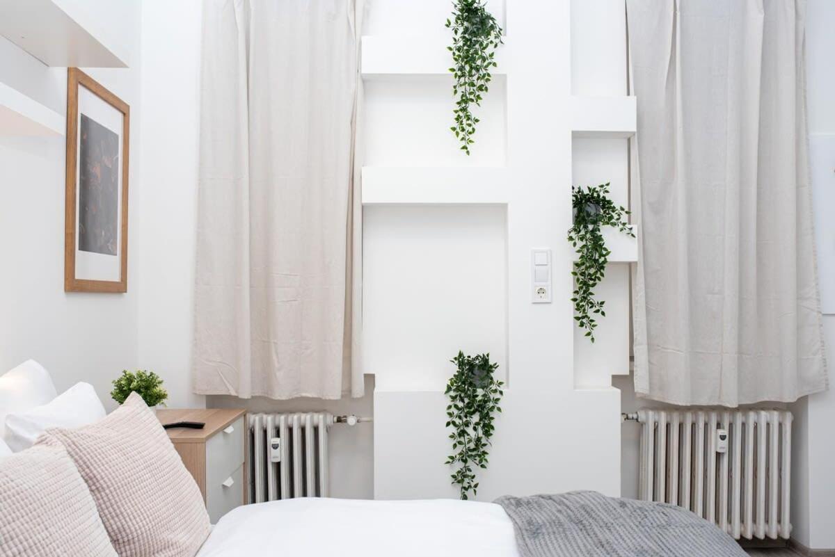 Extra - New - Charming * Budapest