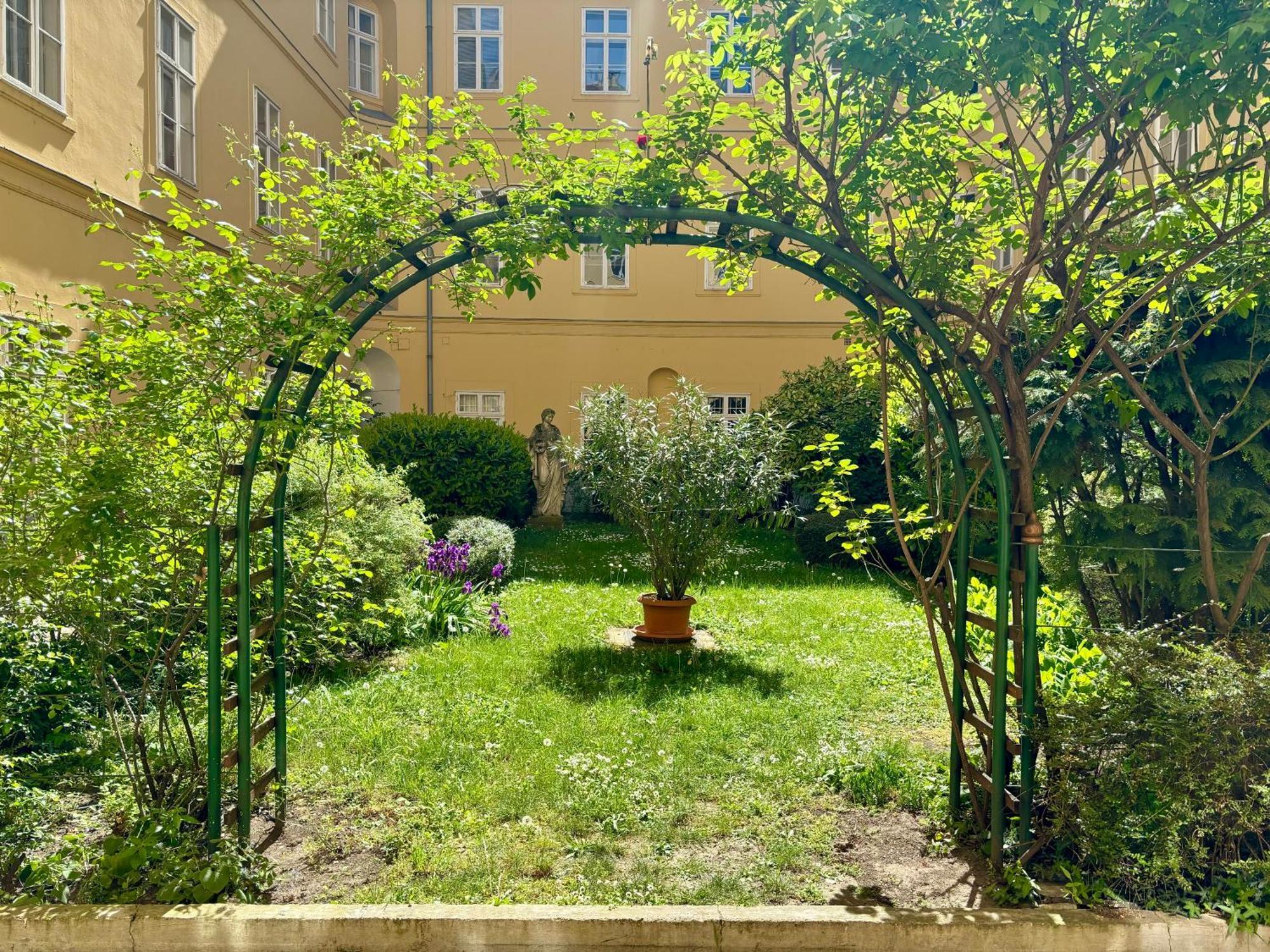 Chic & Zen * Budapest