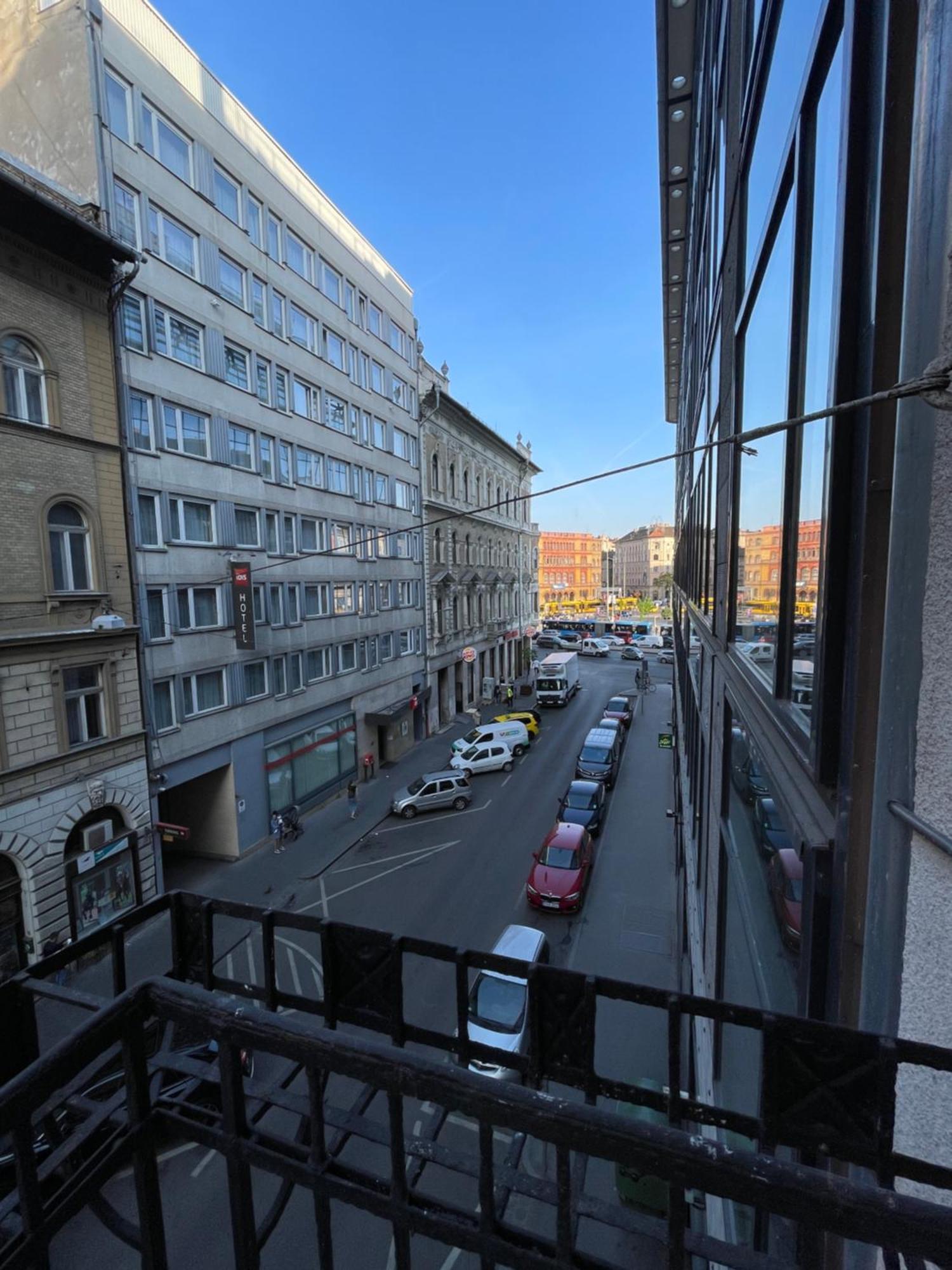 Apartament Daisy In The Inner City *