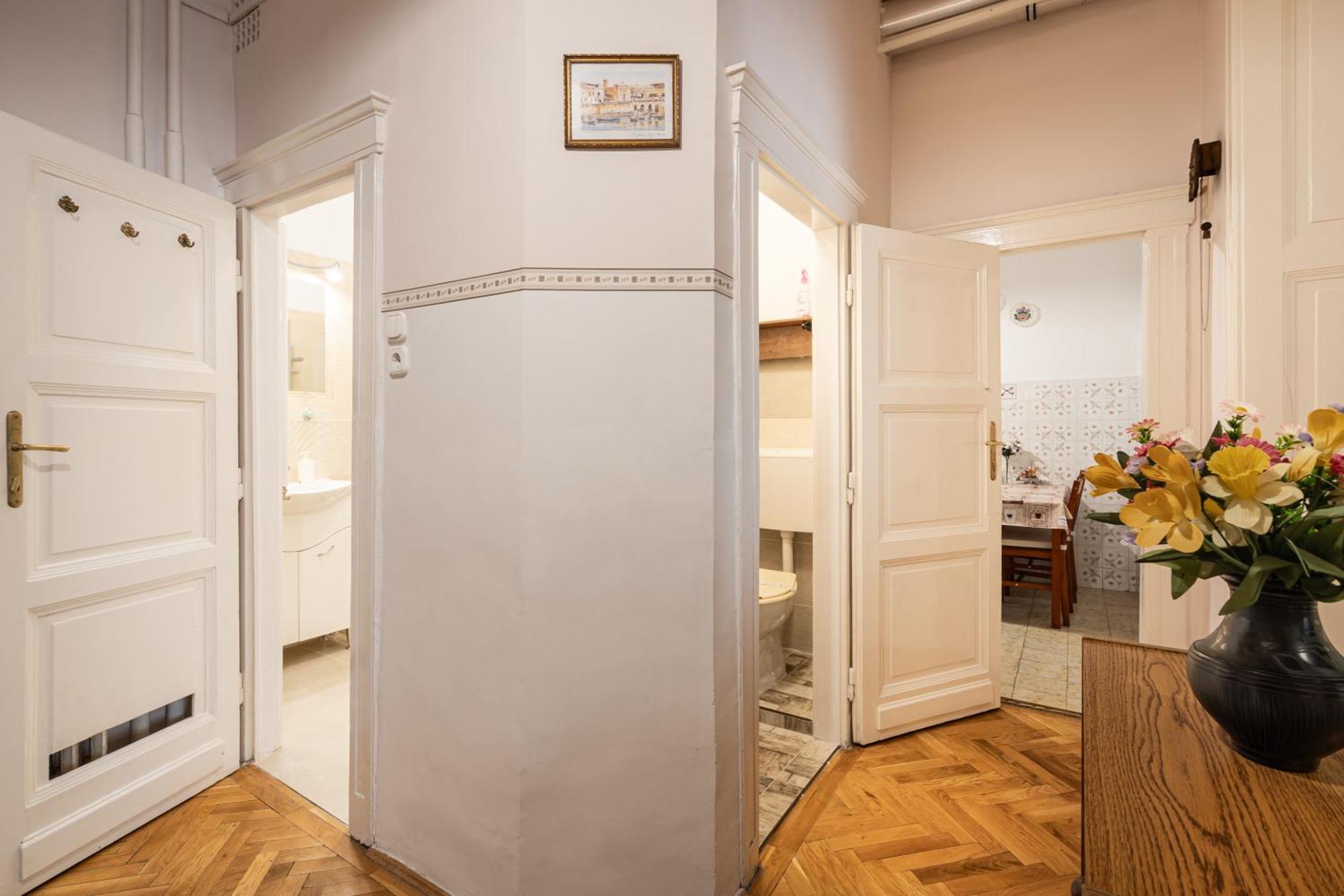 Appartement Bpr W21 Retro With Balcony Boedapest