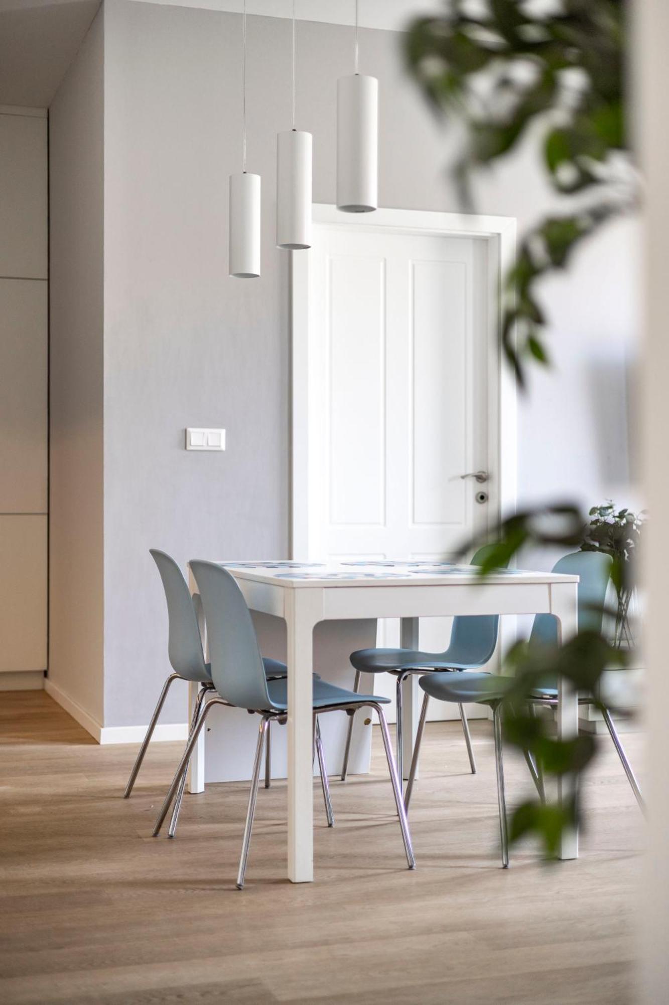 Stylish & Spacious By Prestige Homes Budapest
