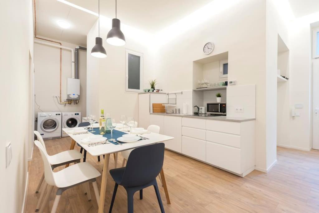 Luxury New-3bdr 3bth Sauna!city Center Budapest