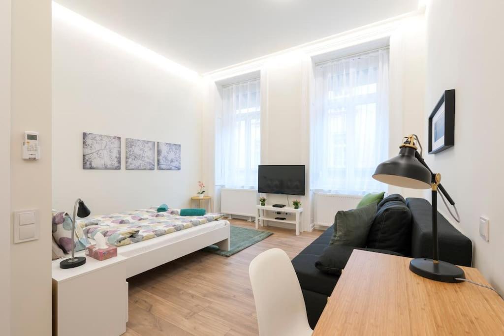 Luxury New-3bdr 3bth Sauna!city Center *