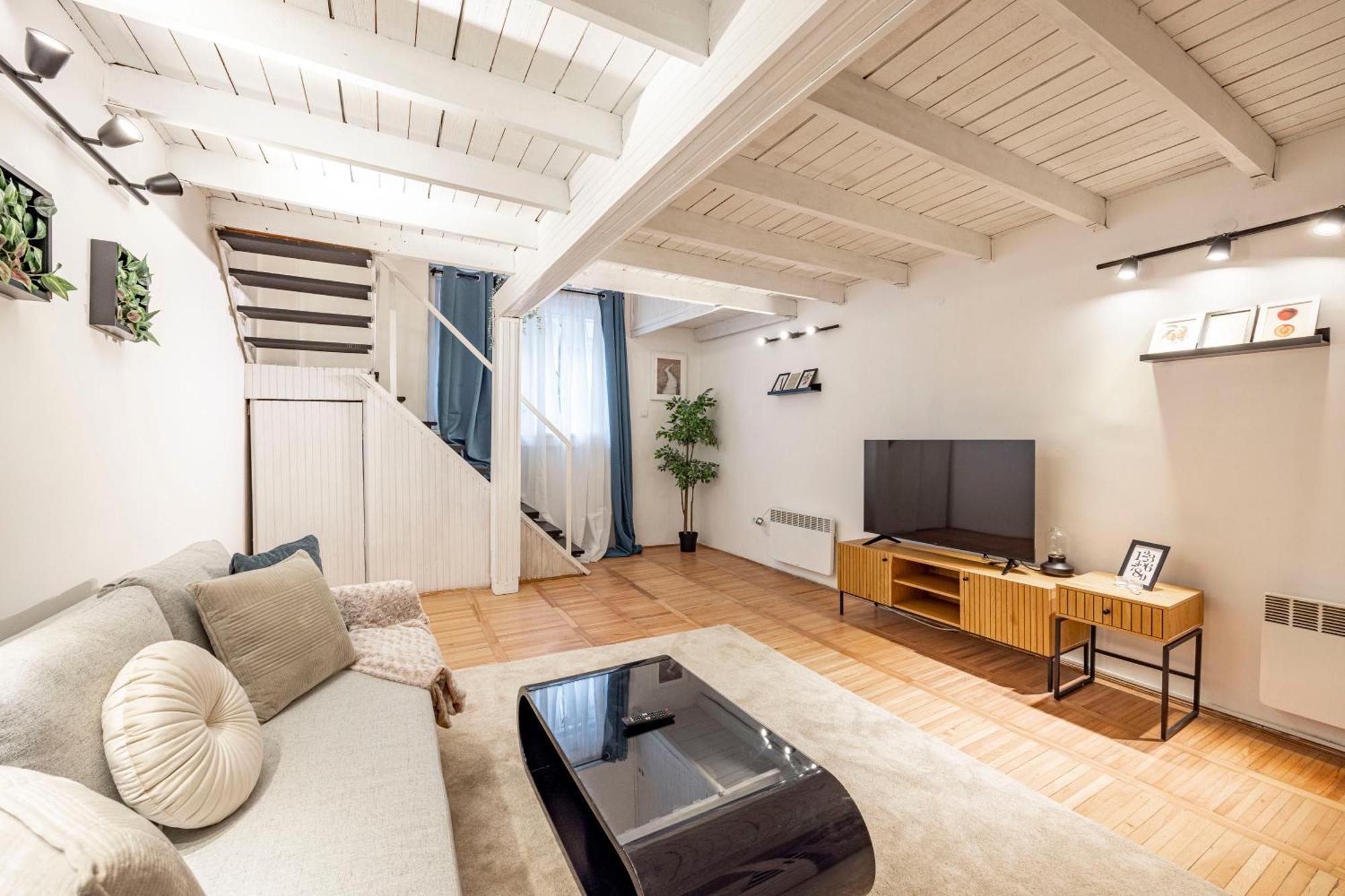& Cozy Dream By Prestige Homes Apartment Budapest