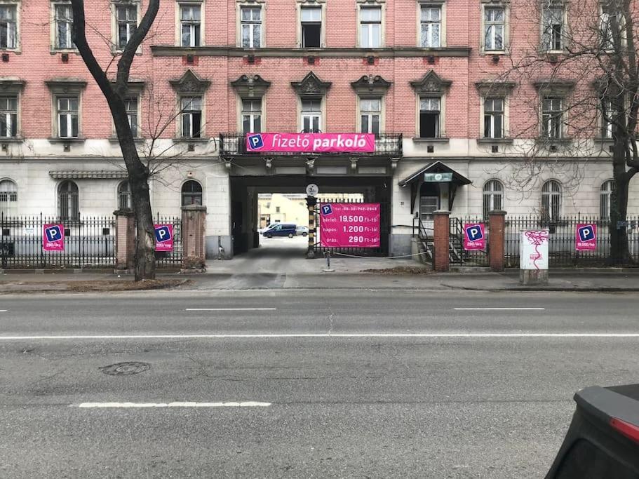 Stylish Quiet W Cheap Parking Closeby * Budapest