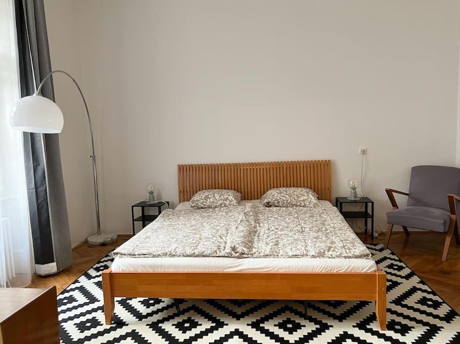 Authentic Buda * Budapešť