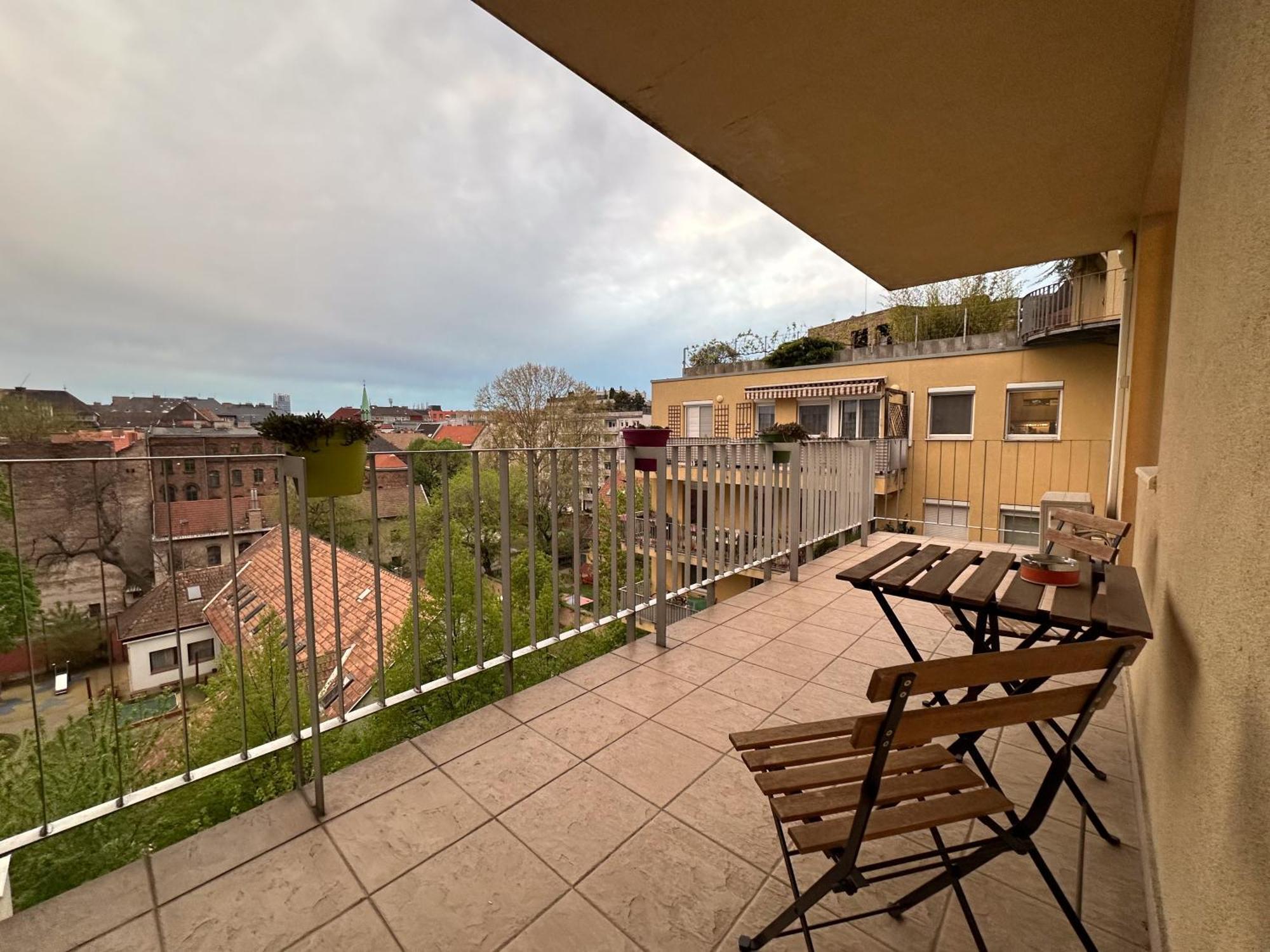 Cherry Abode With Terrace * Budapešť