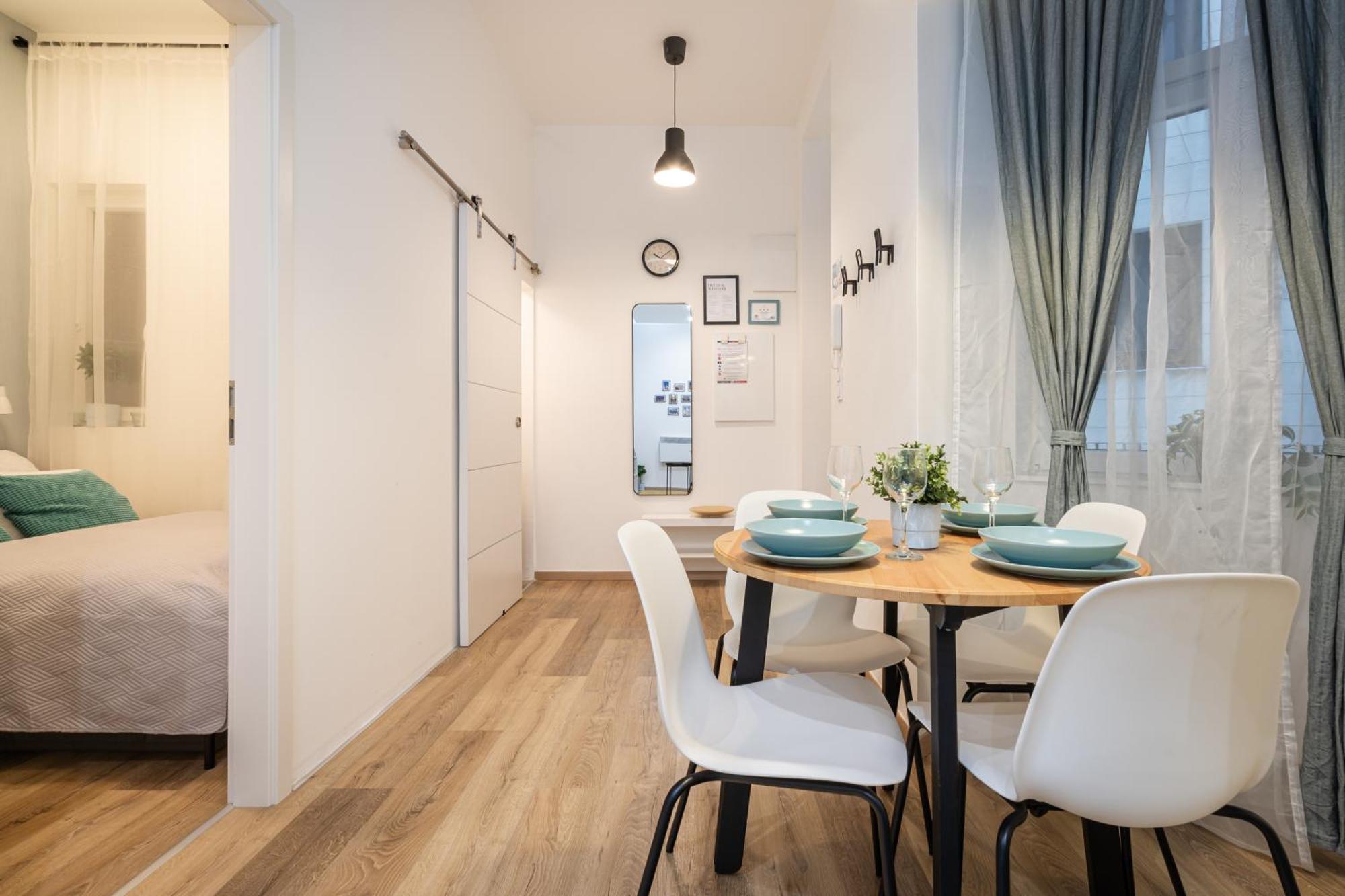 Kristi Tiptop In The Heart Of Apartament Budapeszt