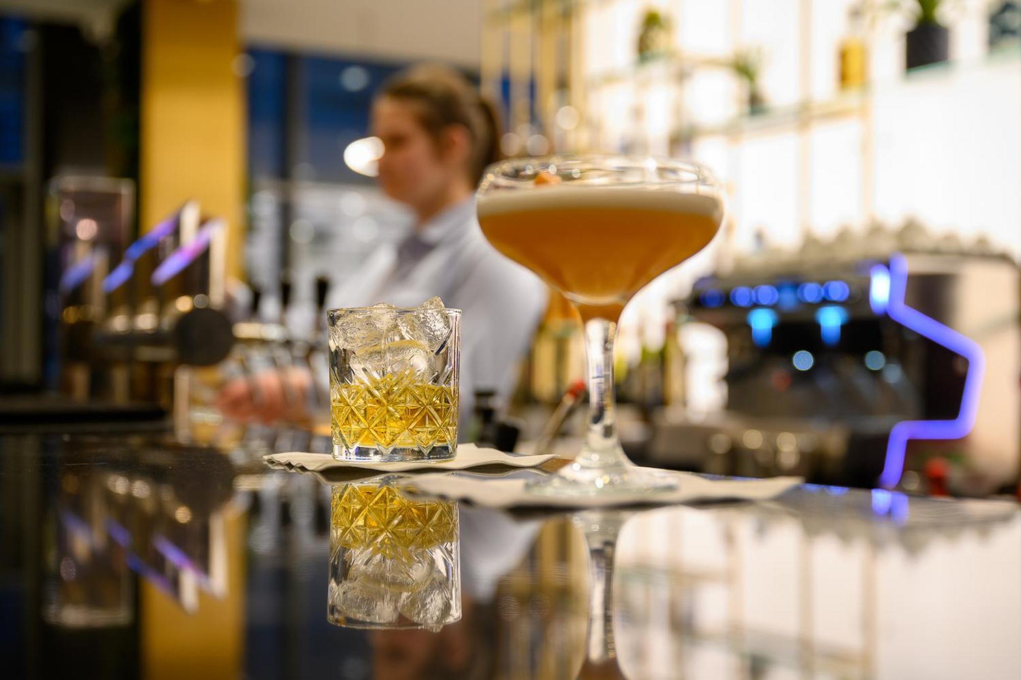Hilton Garden Centre Hotell 4*