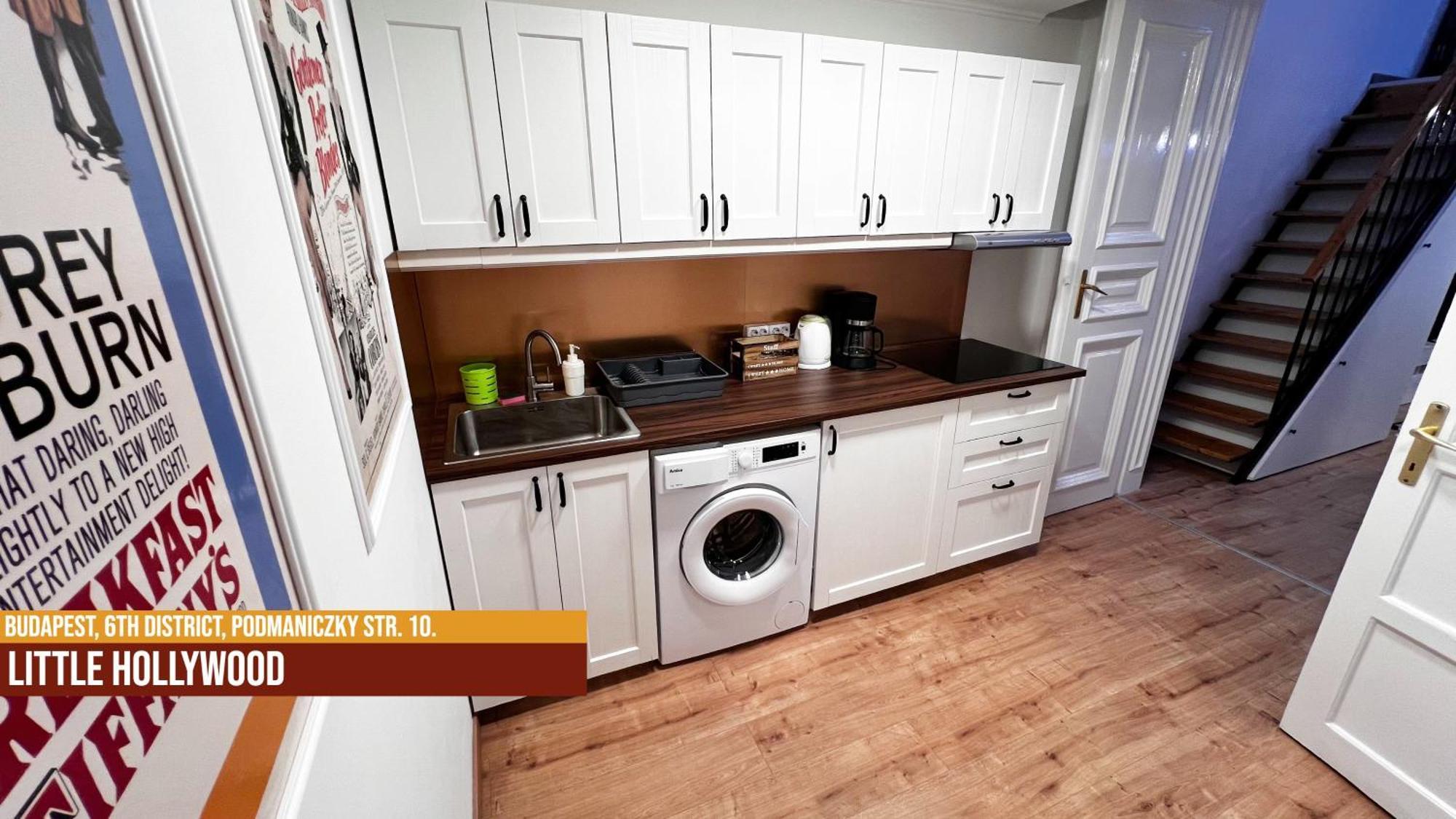 Little Americas Westend Apartament *