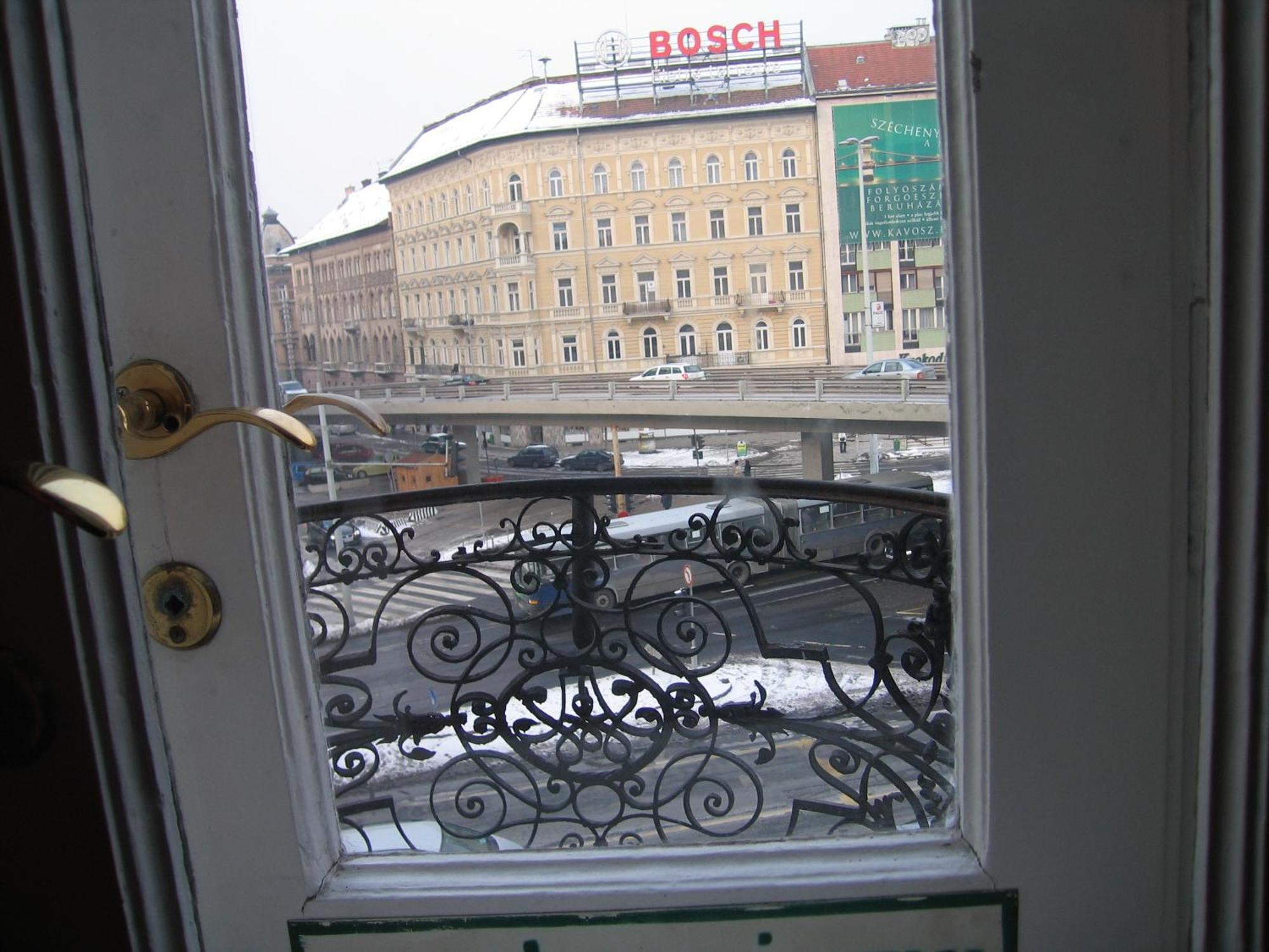 Hostal Locomotive *