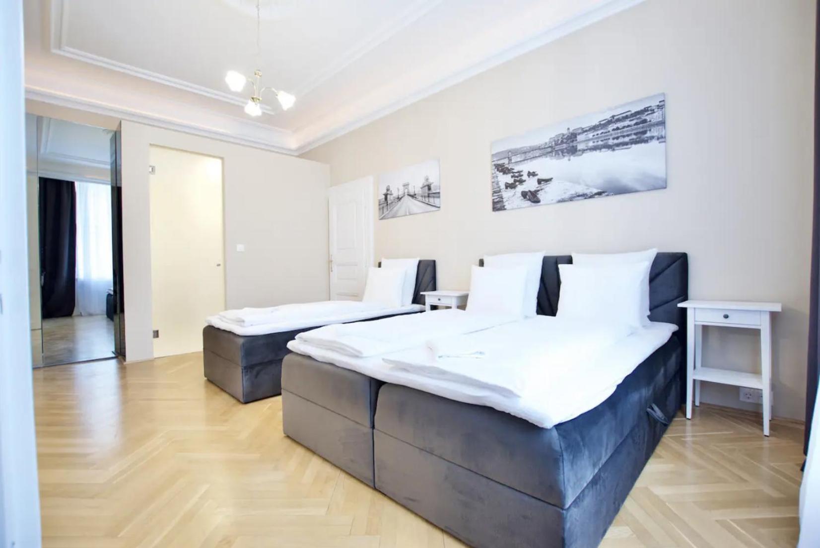 Premium By Hi5 - Ferenciek Tere - 3 Bdr