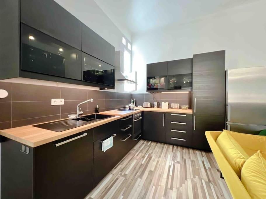 Just Chillin Apt-budapest Historic Landmarks Appartement Budapest