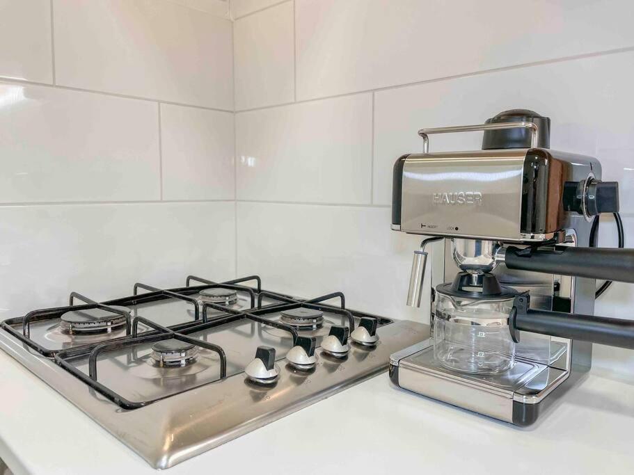 I77 Spacious Modern 3bedroom Budapest
