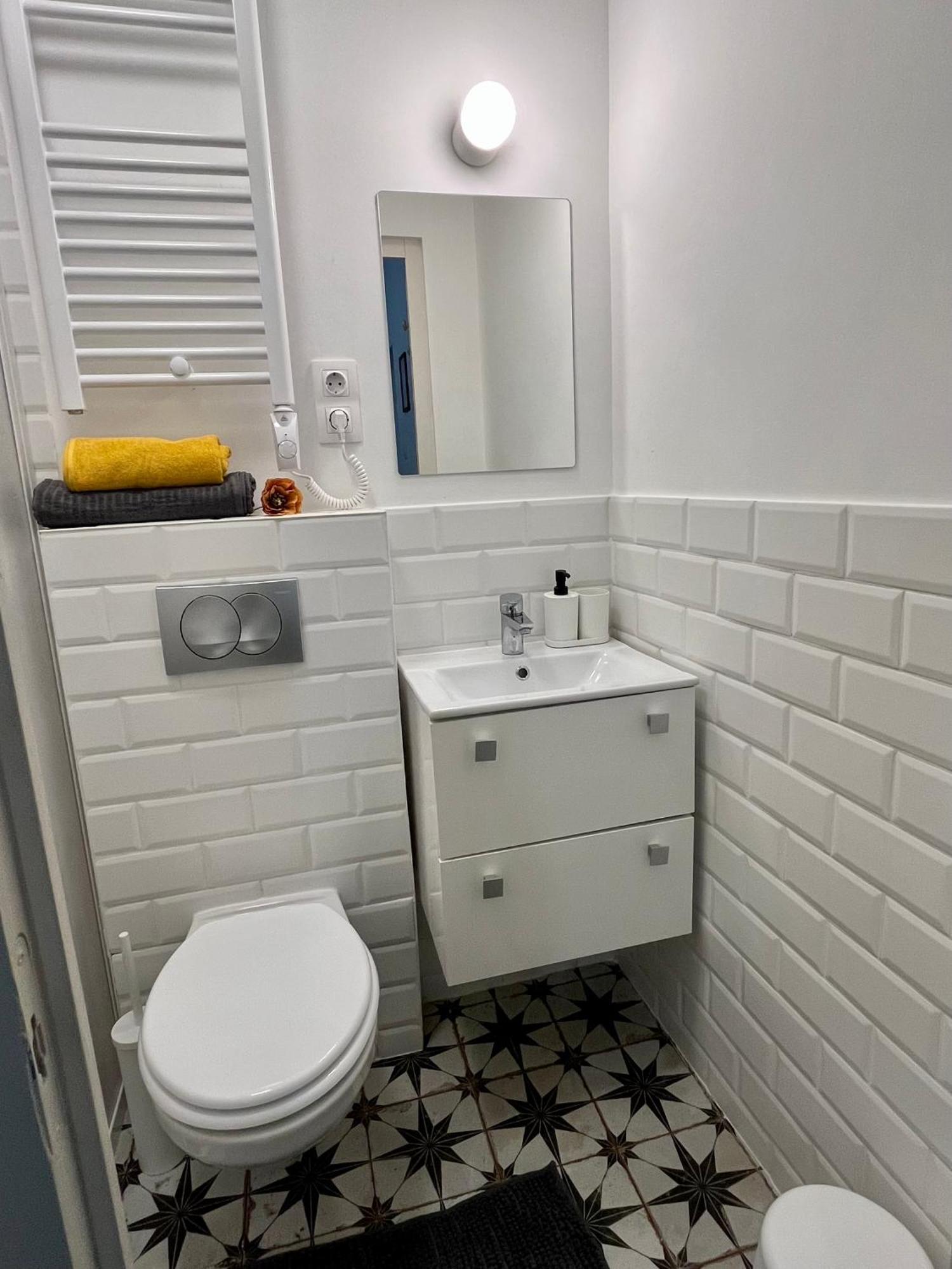West Station Gallery - Free Parking, Cozy Home, Perfect For Families *