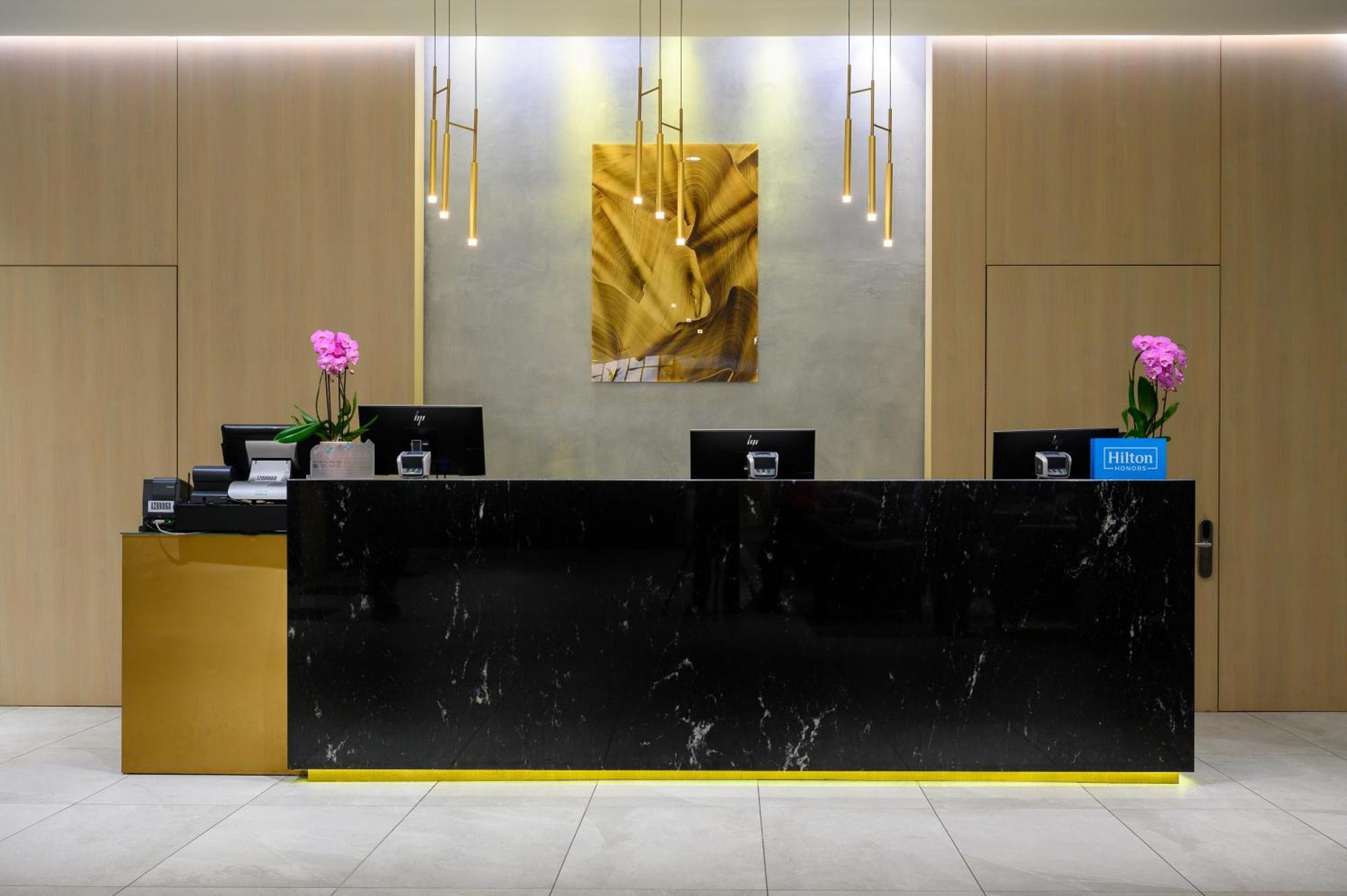Hilton Garden Centre 4*