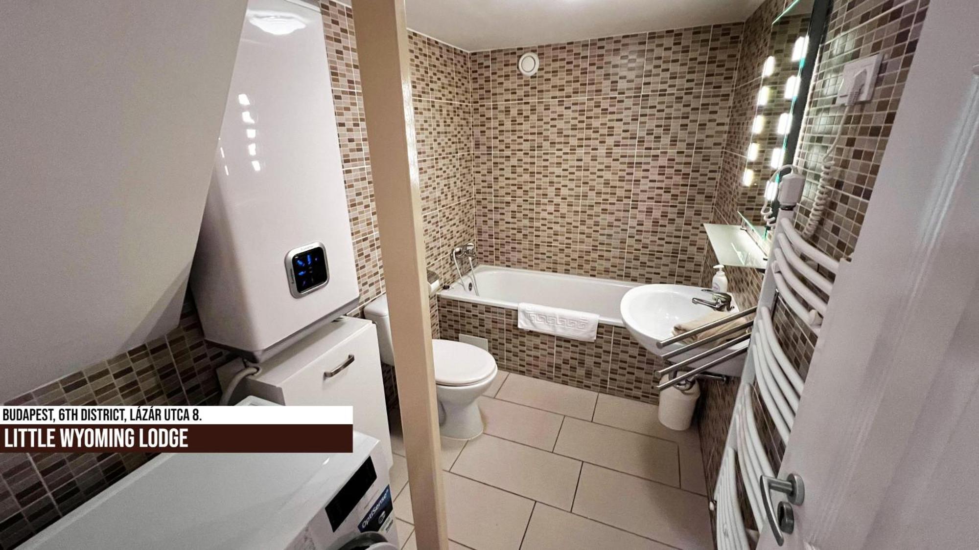 Little Americas Wyoming Apartment Budapest