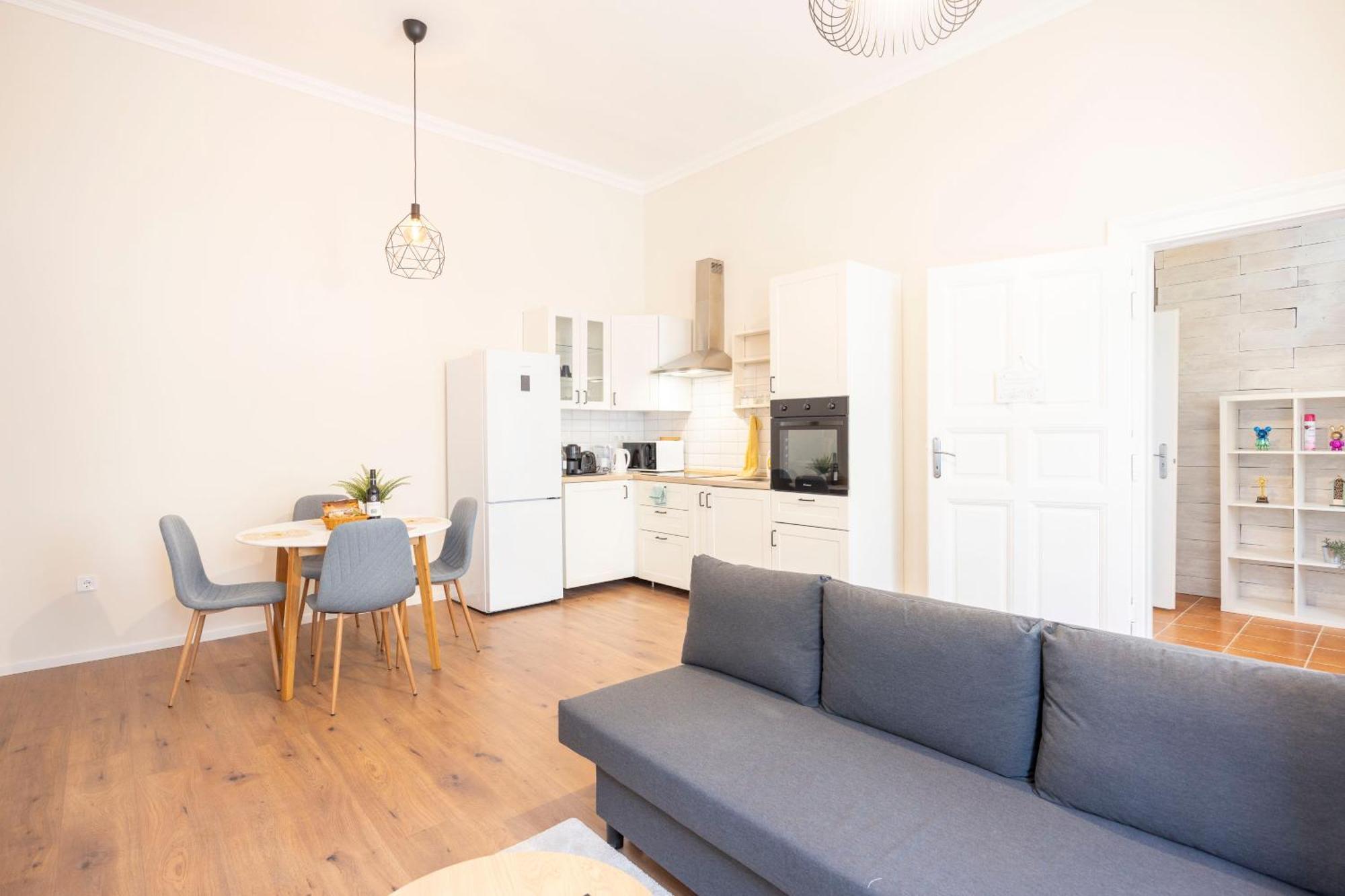 Apartment Lovely By Julia