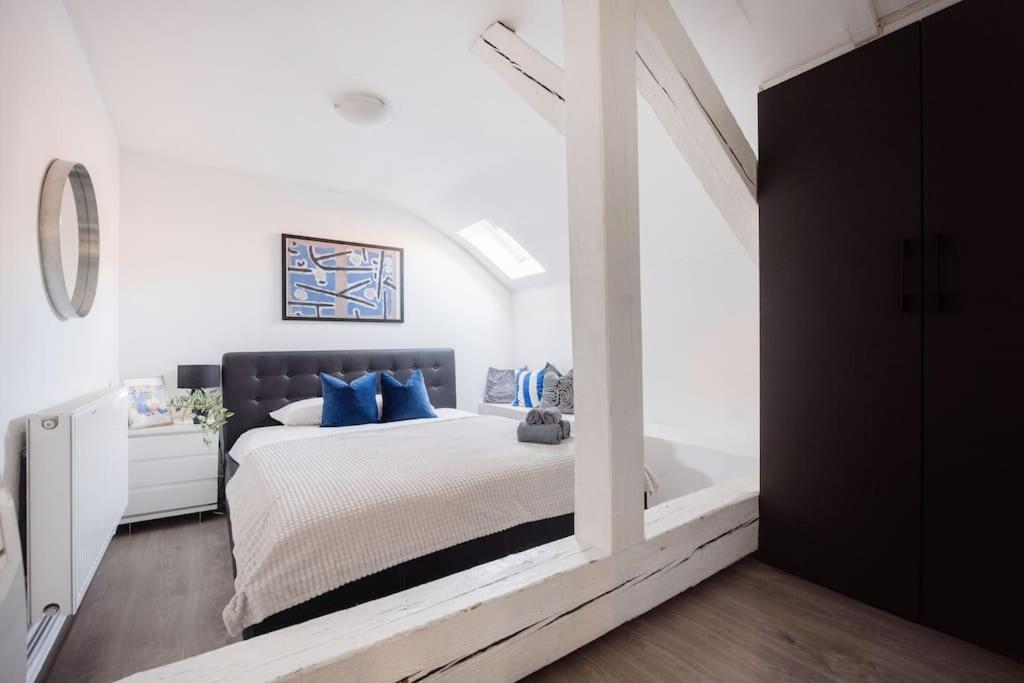 Apartamento Wellness Duplex Penthouse Sauna & Jacuzzi-heart Of