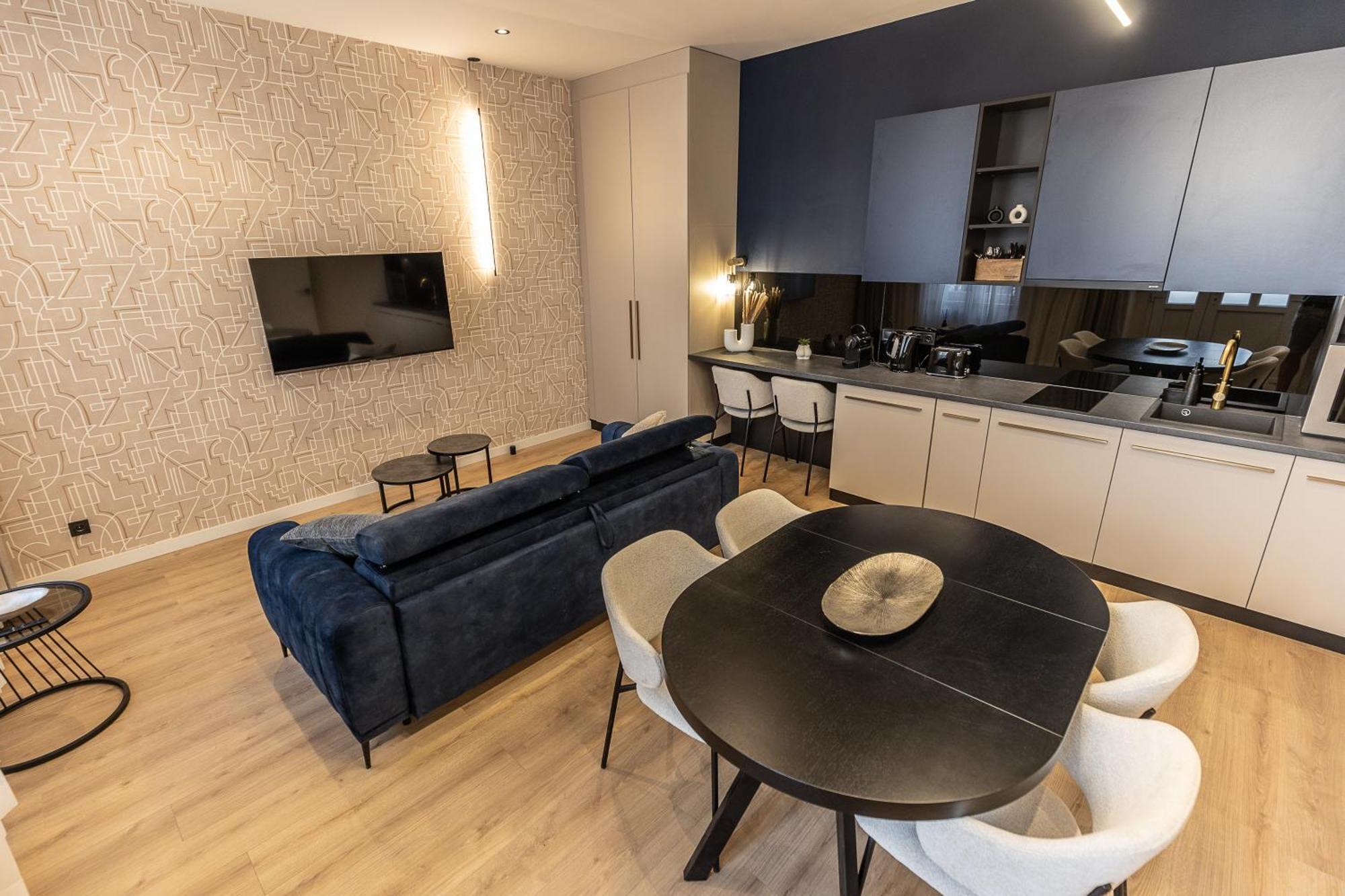 Kobi Luxury 2 Boedapest