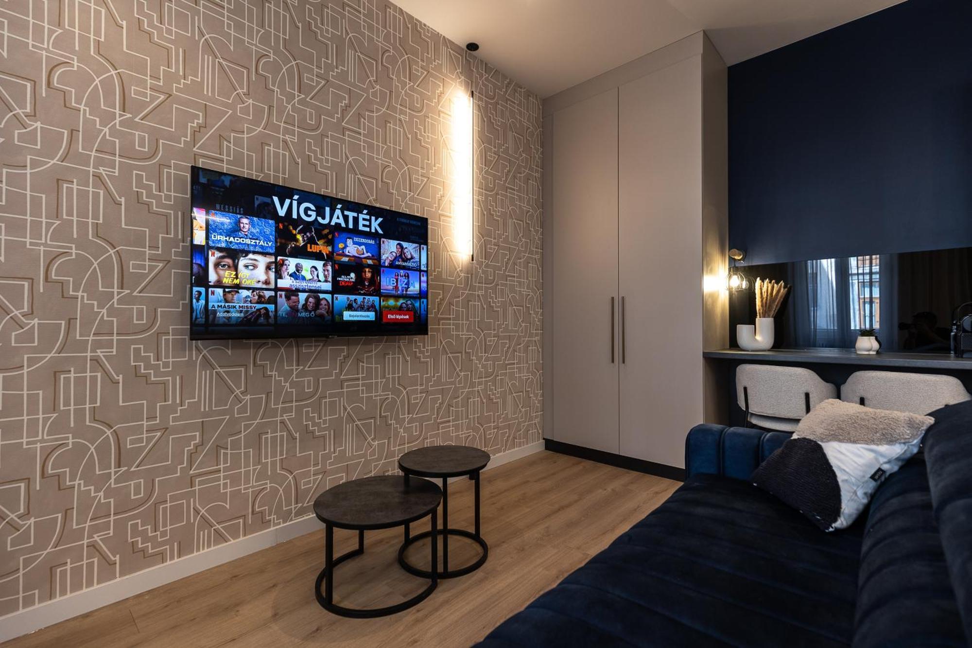 Kobi Luxury 2 Boedapest